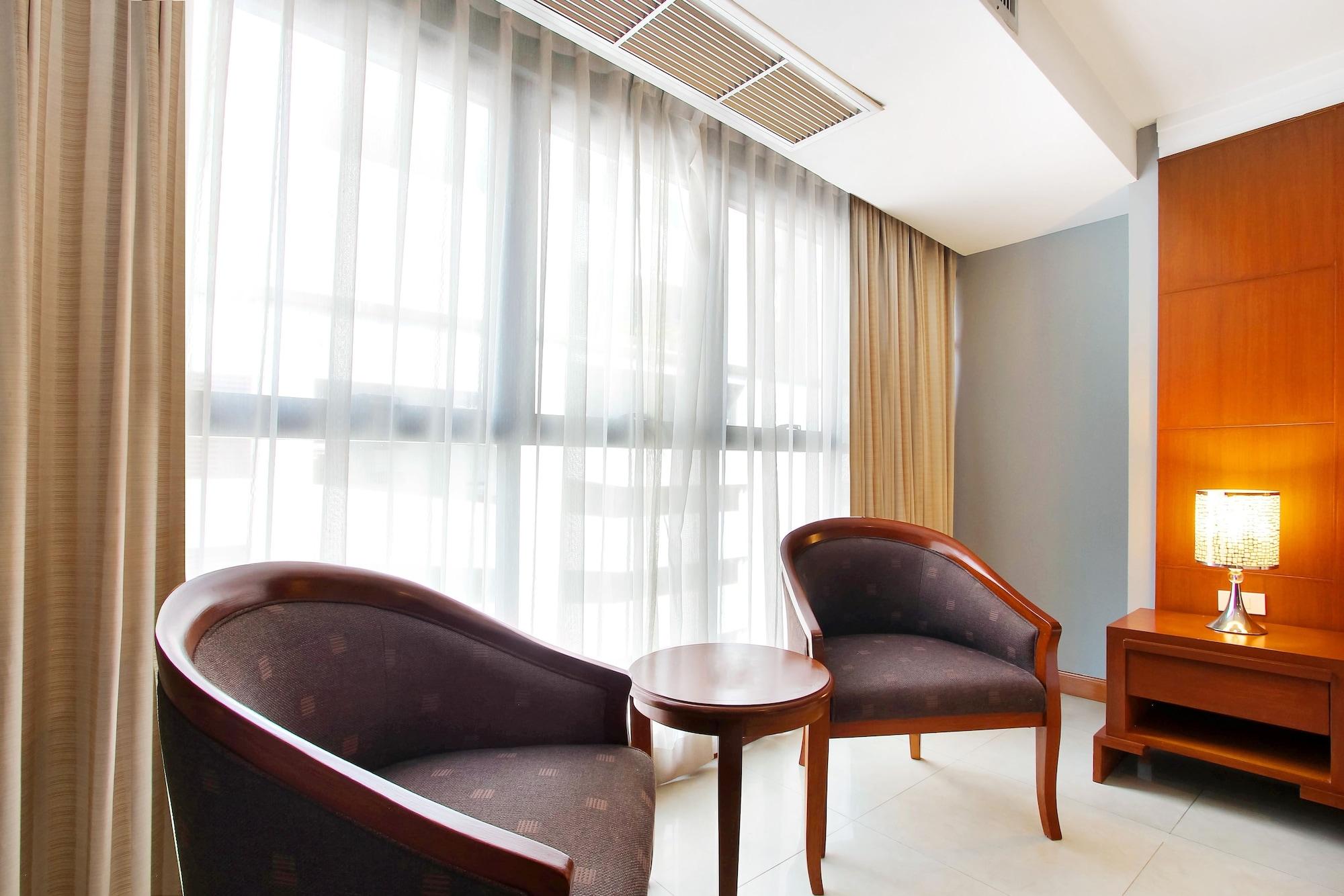 Bally Suite Sukhumvit Бангкок Экстерьер фото