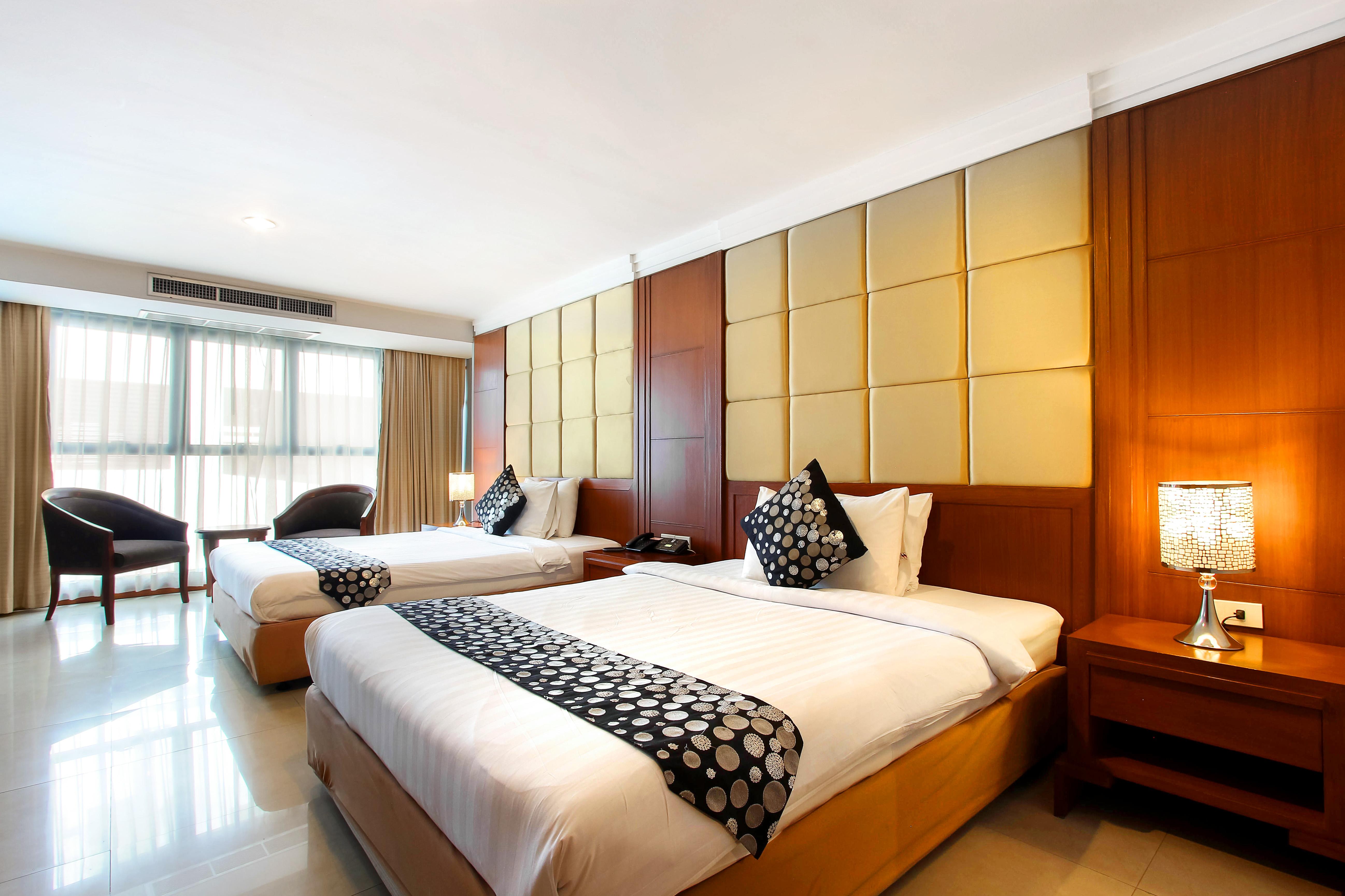 Bally Suite Sukhumvit Бангкок Экстерьер фото