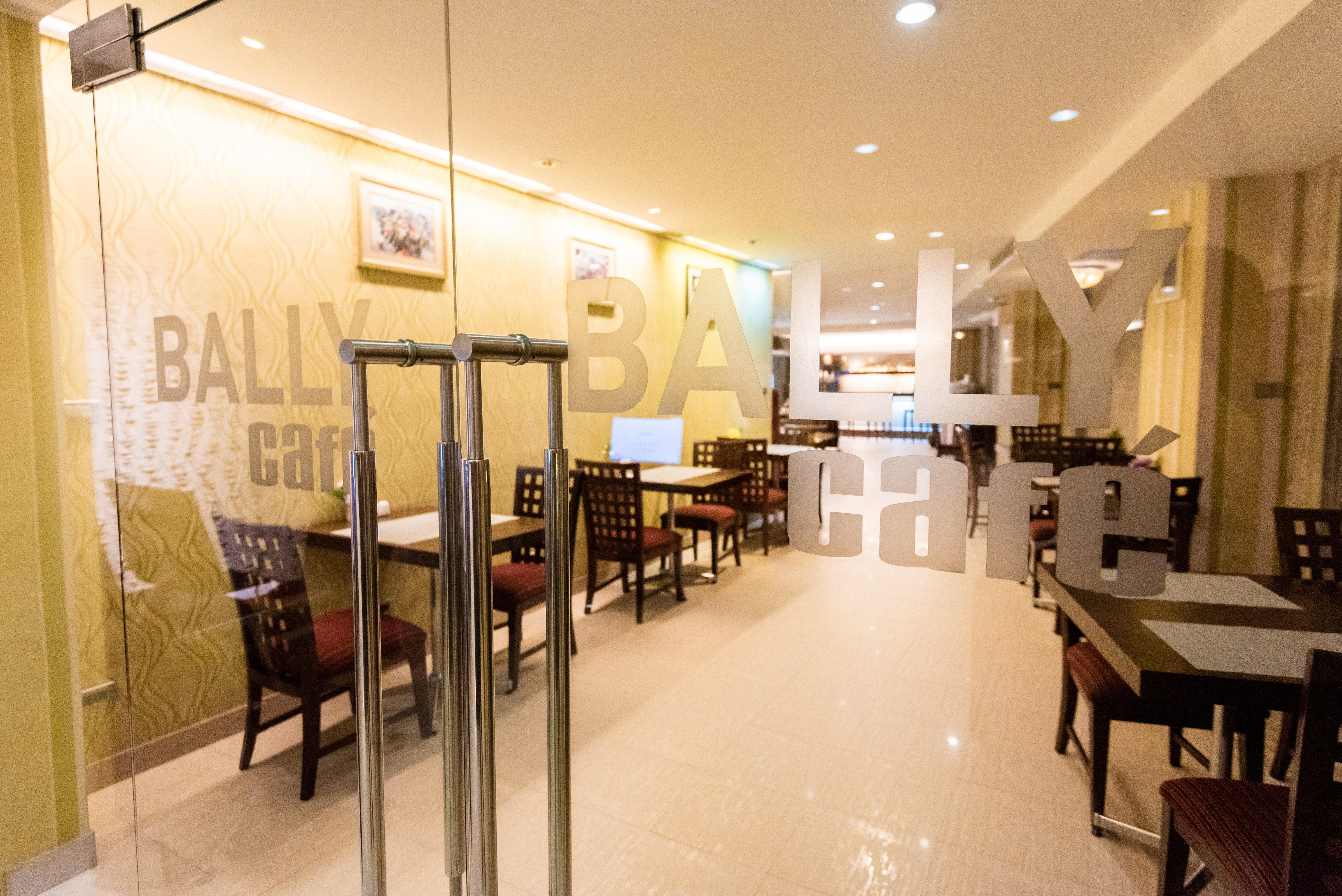 Bally Suite Sukhumvit Бангкок Экстерьер фото