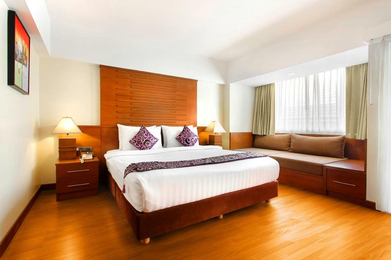 Bally Suite Sukhumvit Бангкок Экстерьер фото